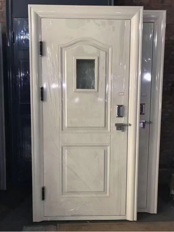 乐都学校教室门 乐都学校教室门