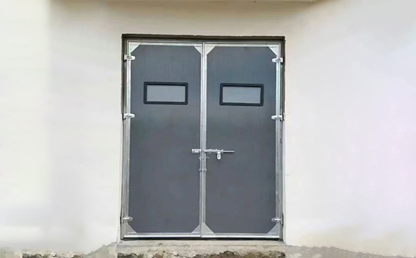 乐都工业门在高温作业区域的运行表现